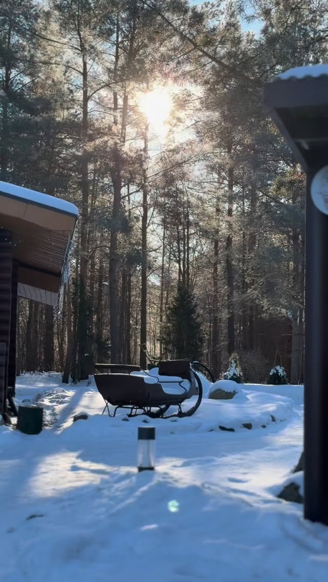 Ühiselt veedetud kvaliteetaeg Saunakülas on ideaalne viis oma kaaslase rõõmustamiseks:

🔥 Privaatne majake sooja saunaga
💦 Mõnus kümblustünn õues
🌲 Talviselt vaikne mets ja täielik privaatsus
🍷 Romantiline õhtu kahele, ilma võõraste saginata

See ei ole pelgalt paus argipäevast, vaid aeg, mil saate tõeliselt koos olla.

👉 saunakula.ee
📧 sauna@saunamaailm.ee
📞 +372 55 000 75

#saunaküla #valentinipäev #romantilinepuhkus #puhkuskahele #armastus