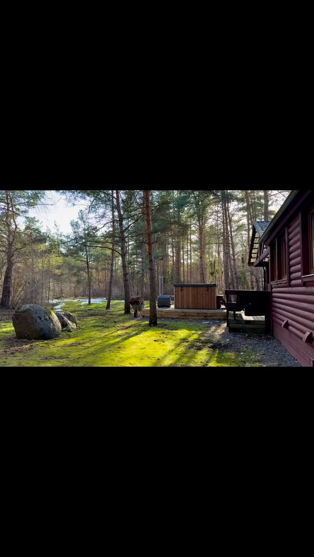 Saunaküla on see koht, kus saad veeta päeva ainult iseendale:

✨ Nautida vaikust aurusaunas
✨ Lõõgastuda kuumas kümblustünnis
✨ Kuulata linnulaulu teetassikesega terrassil
✨ Lugeda oma lemmikraamatut
✨ Imetleda, kuidas mets ärkab

👉 Broneeri oma isiklik puhkus: saunakula.ee
📧 sauna@saunamaailm.ee
📞 +372 55 000 75

#saunaküla #lõõgastus #kevadpuhkus #hetkiseendale #tünnisaun