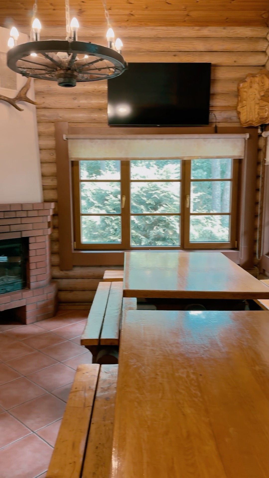 Tere tulemast Vene majja 🏡

Saunas on 6-tonnine vene ahi, mis loob hämmastavat auru, mis tungib sügavale kehasse, parandab Su tervist ja pakub unustamatuid elamusi. Vihtle ja kasta end pärast sauna külma või kuuma vette!

📅 Broneeri saunamaja juba täna ja kingi endale unustamatud lõõgastushetked 💫

👉 saunakula.ee
📧 sauna@saunamaailm.ee
📞 +372 55 000 75

#saunaküla #kevadpuhkus #aktiivneloõgastus #puhkuslooduses #metsarada